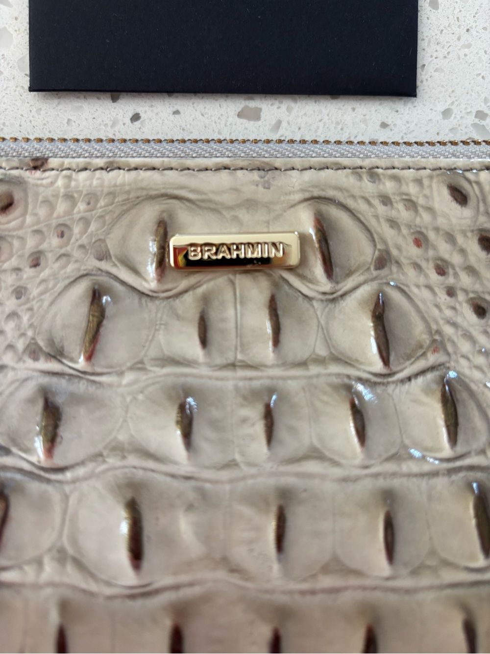 Brahmin Melbourne Croc Leather Daisy Wristlet Clutch NWT Cream Taupe Gold HTF - Picture 4 of 10